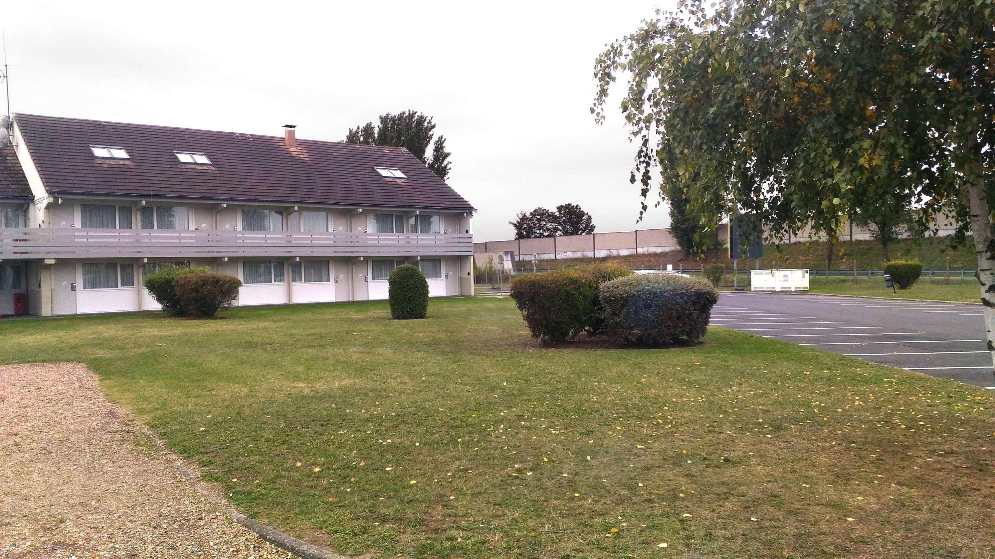 Campanile Conflans-Sainte-Honorine Hotel Buitenkant foto