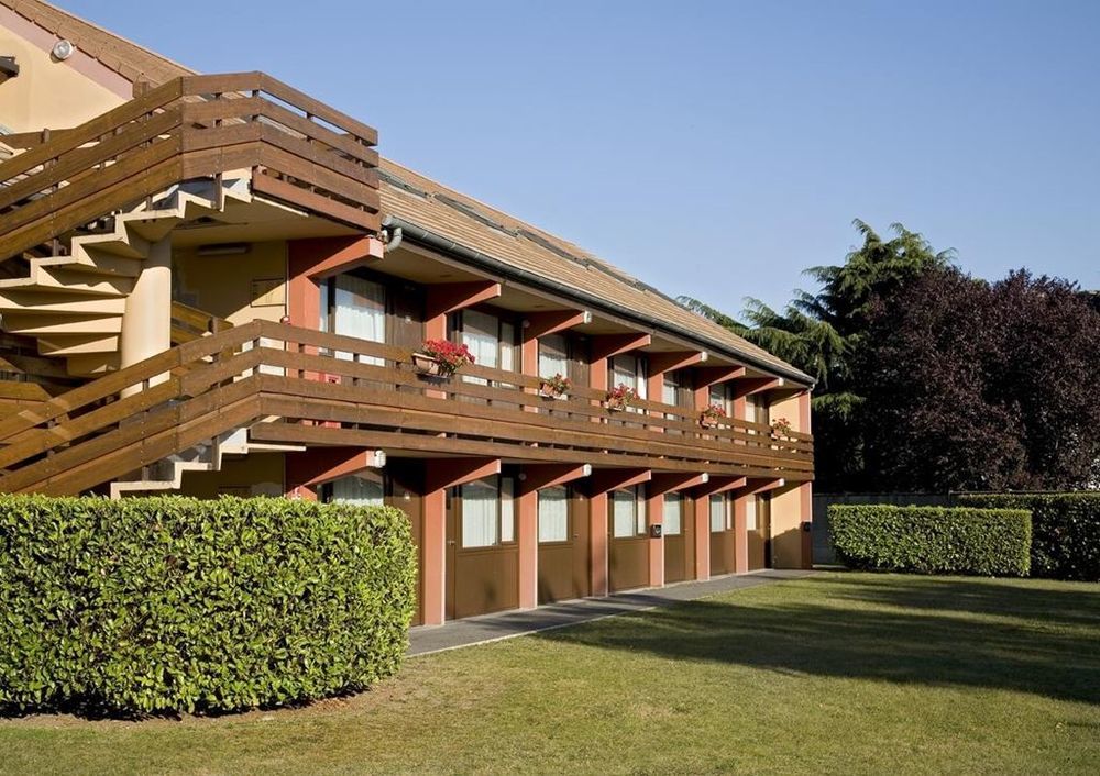 Campanile Conflans-Sainte-Honorine Hotel Buitenkant foto