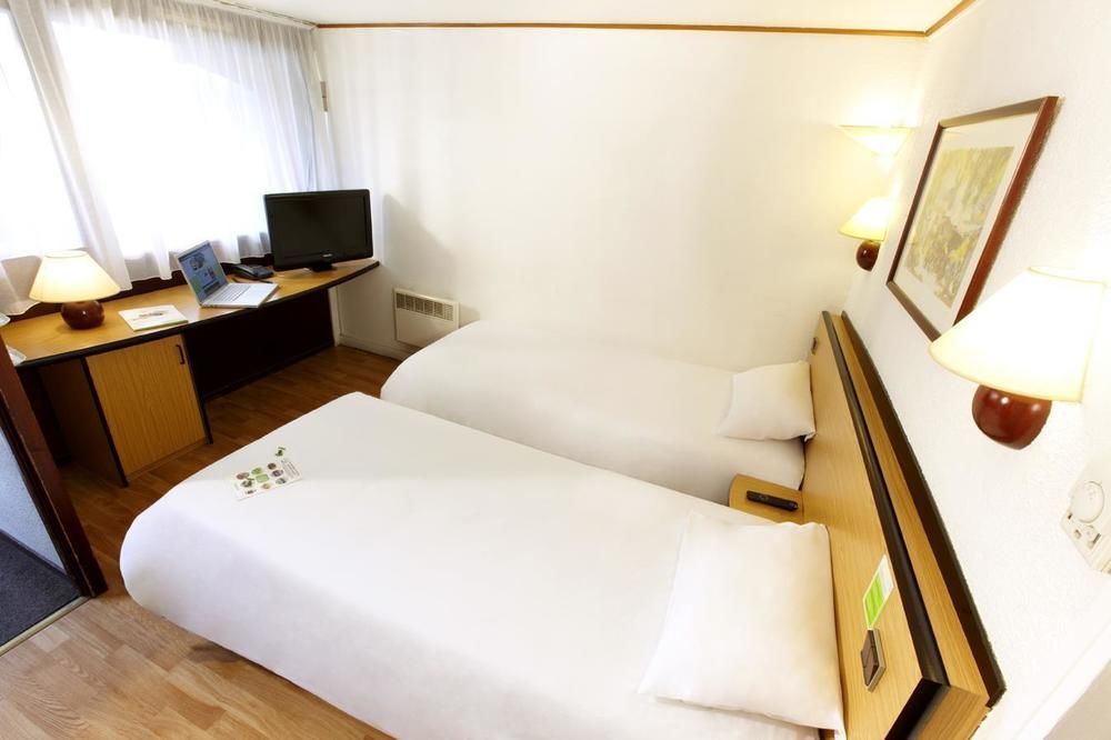 Campanile Conflans-Sainte-Honorine Hotel Buitenkant foto